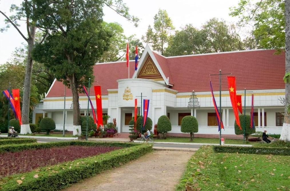 The Twin Bayon Boutique Hotel Siem Reap Exterior photo