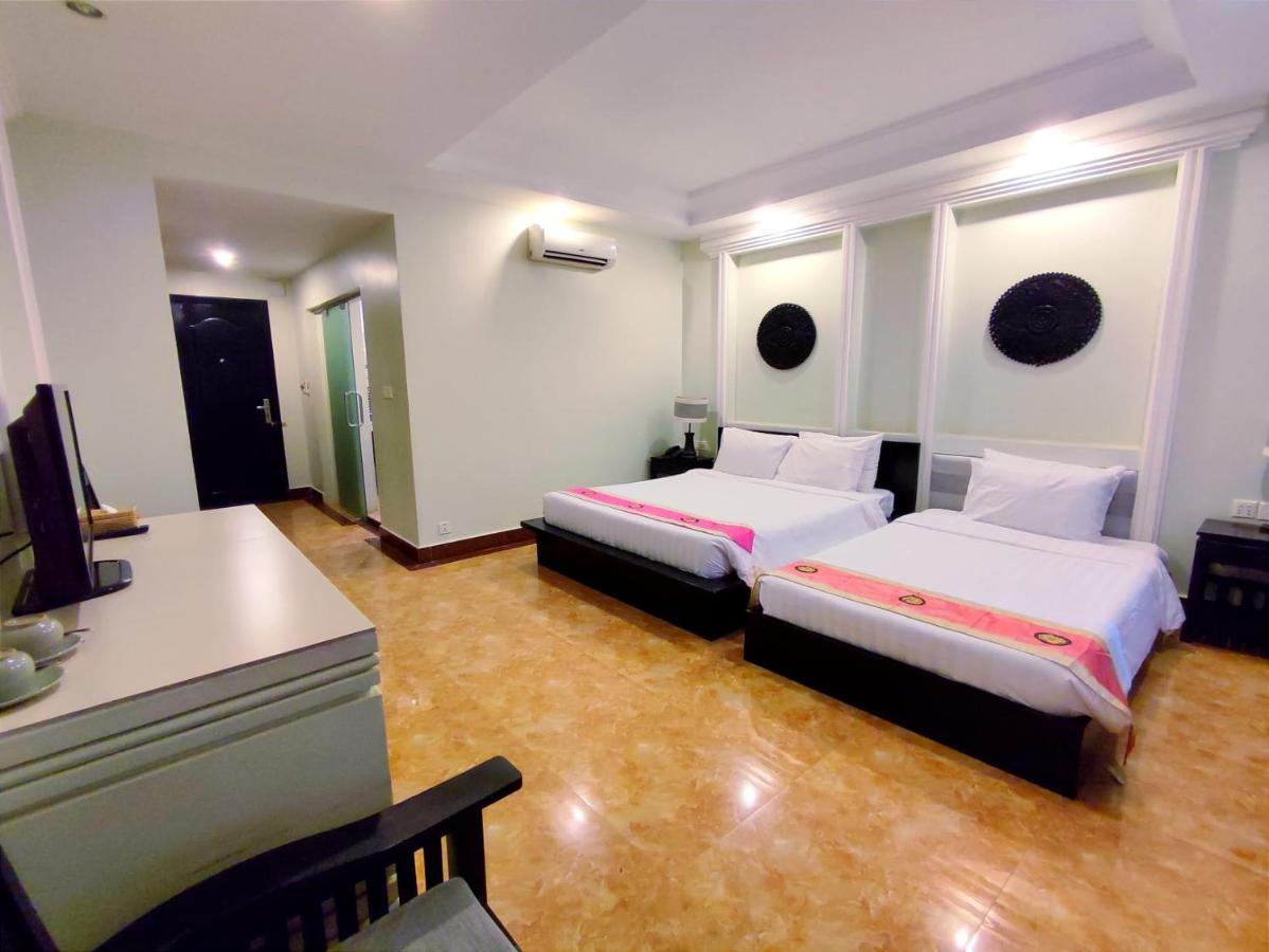 The Twin Bayon Boutique Hotel Siem Reap Exterior photo